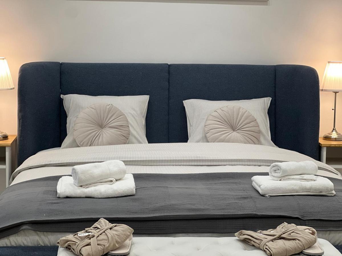Family Deluxe A Stone Throw From The City Centre And Danube Viena Exterior foto