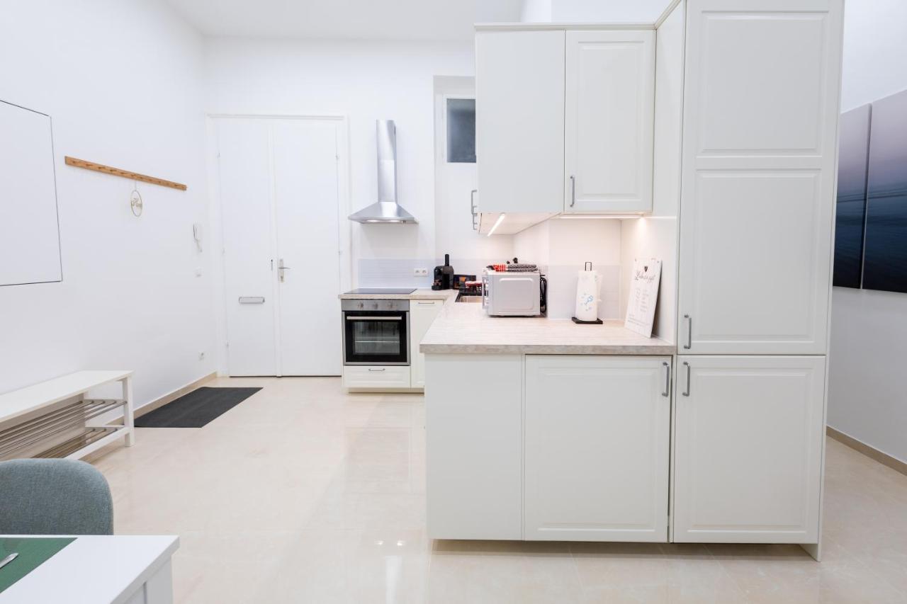 Family Deluxe A Stone Throw From The City Centre And Danube Viena Exterior foto