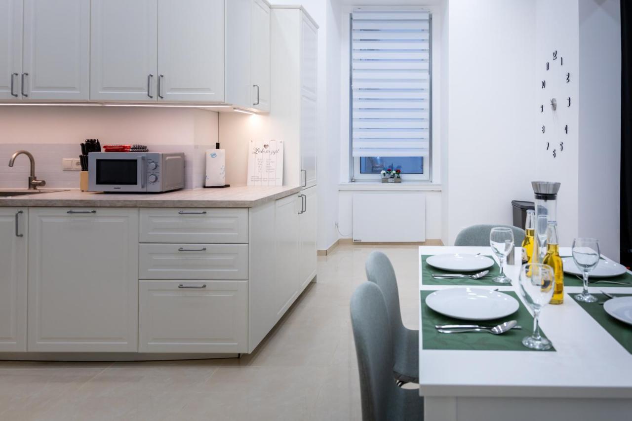 Family Deluxe A Stone Throw From The City Centre And Danube Viena Exterior foto